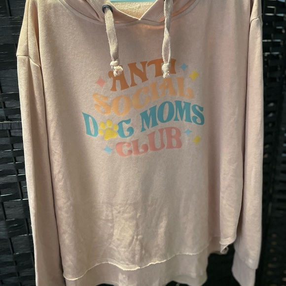 Anti Social Dog Mom Club
Distressed Hoodie - Picture 4 of 5